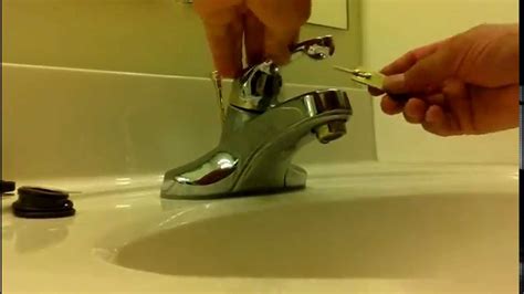 How To Fix A Leaking Single Handle Bathtub Faucet Quick And。